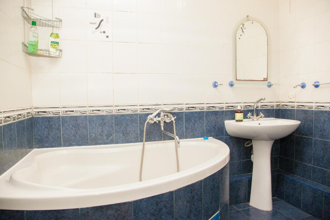 2Room Semi-Luxury Apt On Stalevarov 21 Zaporizhia Esterno foto